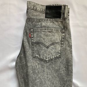 Acid wash, bleached Levi’s Jeans (W36, L32)